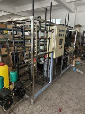 良い値段 グランドフォスポンプと UPVC/SS304 配備の Filmtec/Toray膜付き EDI 水処理システム オンライン